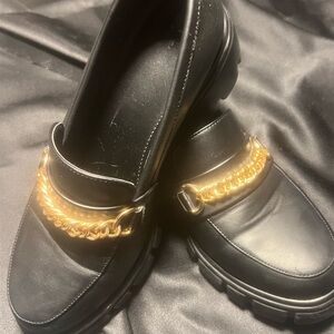 Amazon Black Women's Loafers with Gold Chain Accent